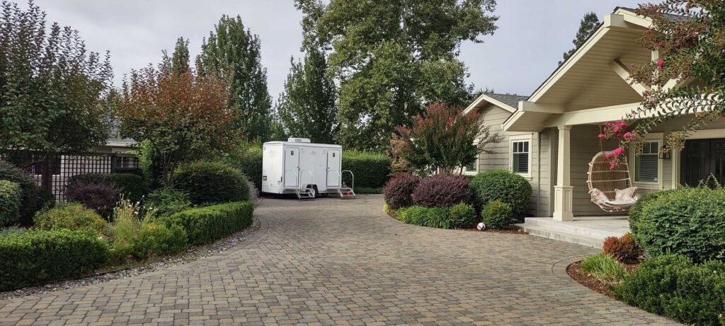 Luxury Restroom Trailers and Portable Rentals for Festive Winter Events