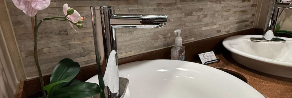 Elite Signature Restroom Trailer Interior