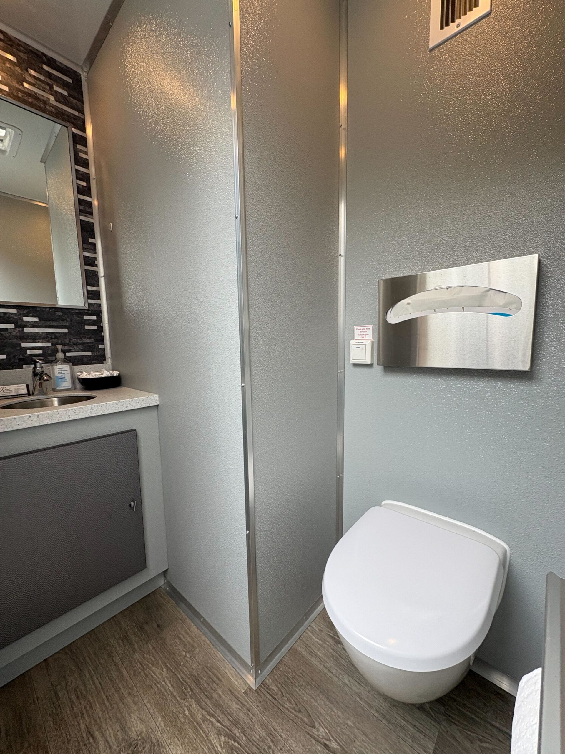 Royal Restrooms gallery image 5