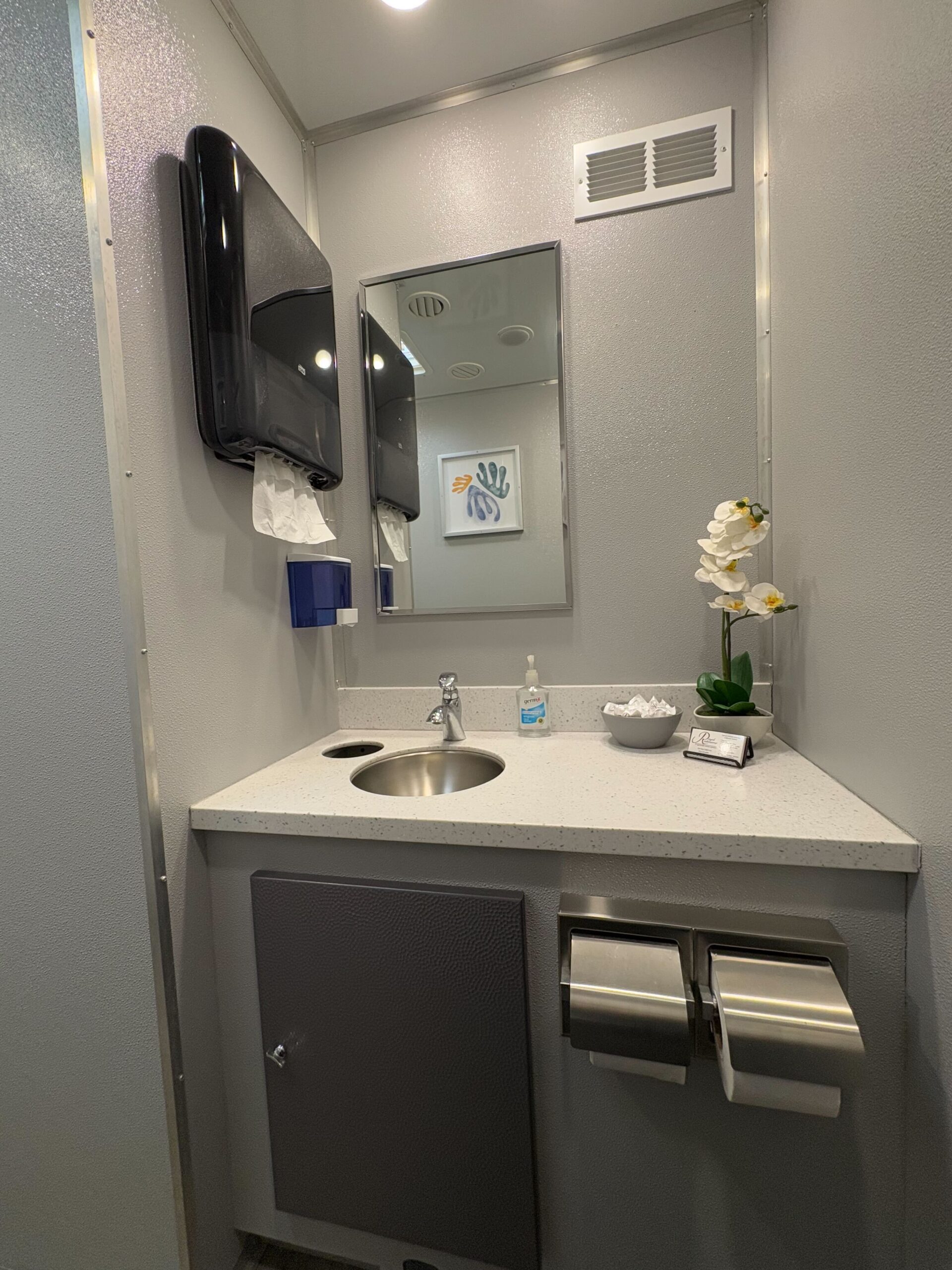 Royal Restrooms gallery image 3