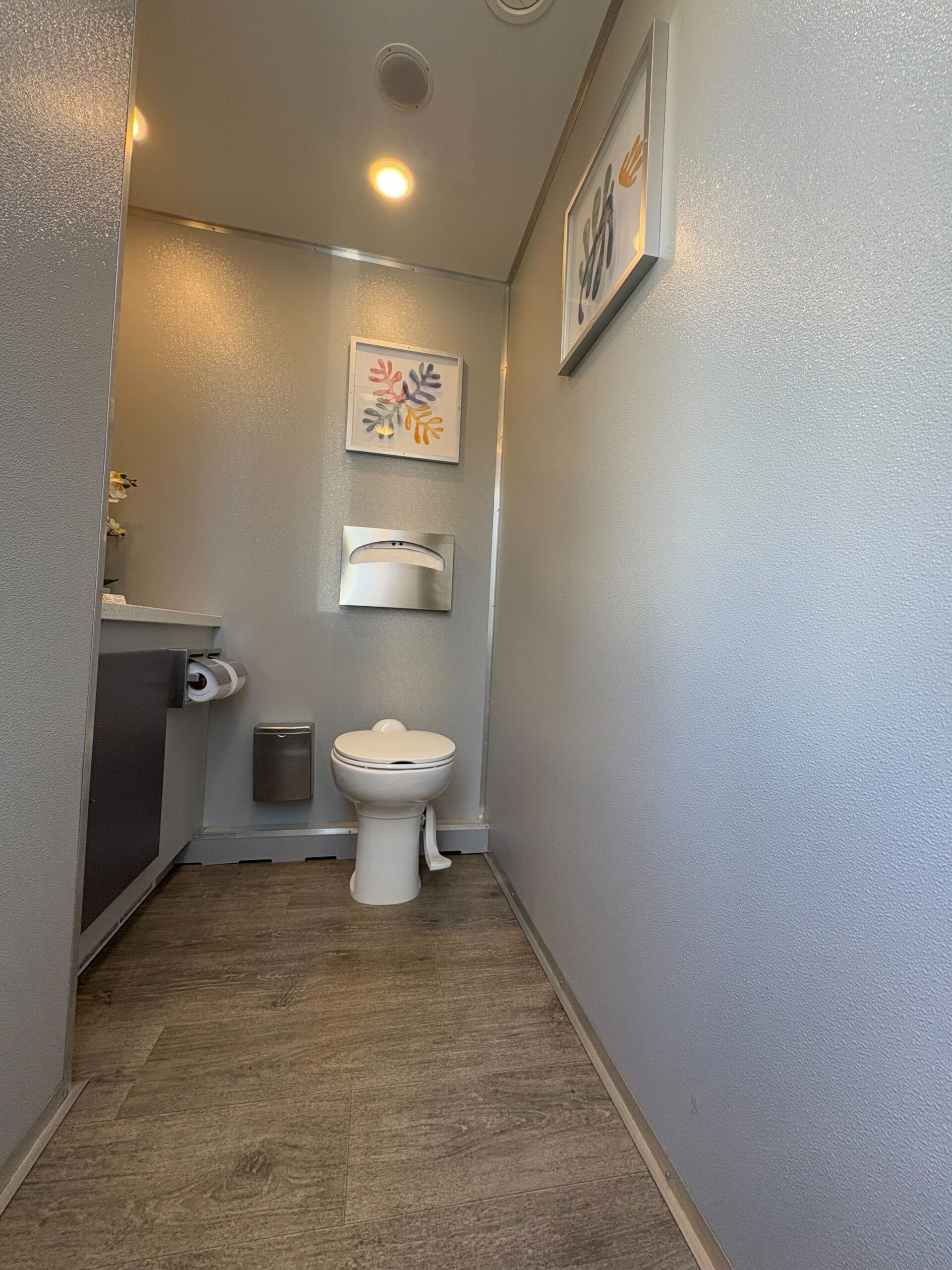 Royal Restrooms gallery image 2