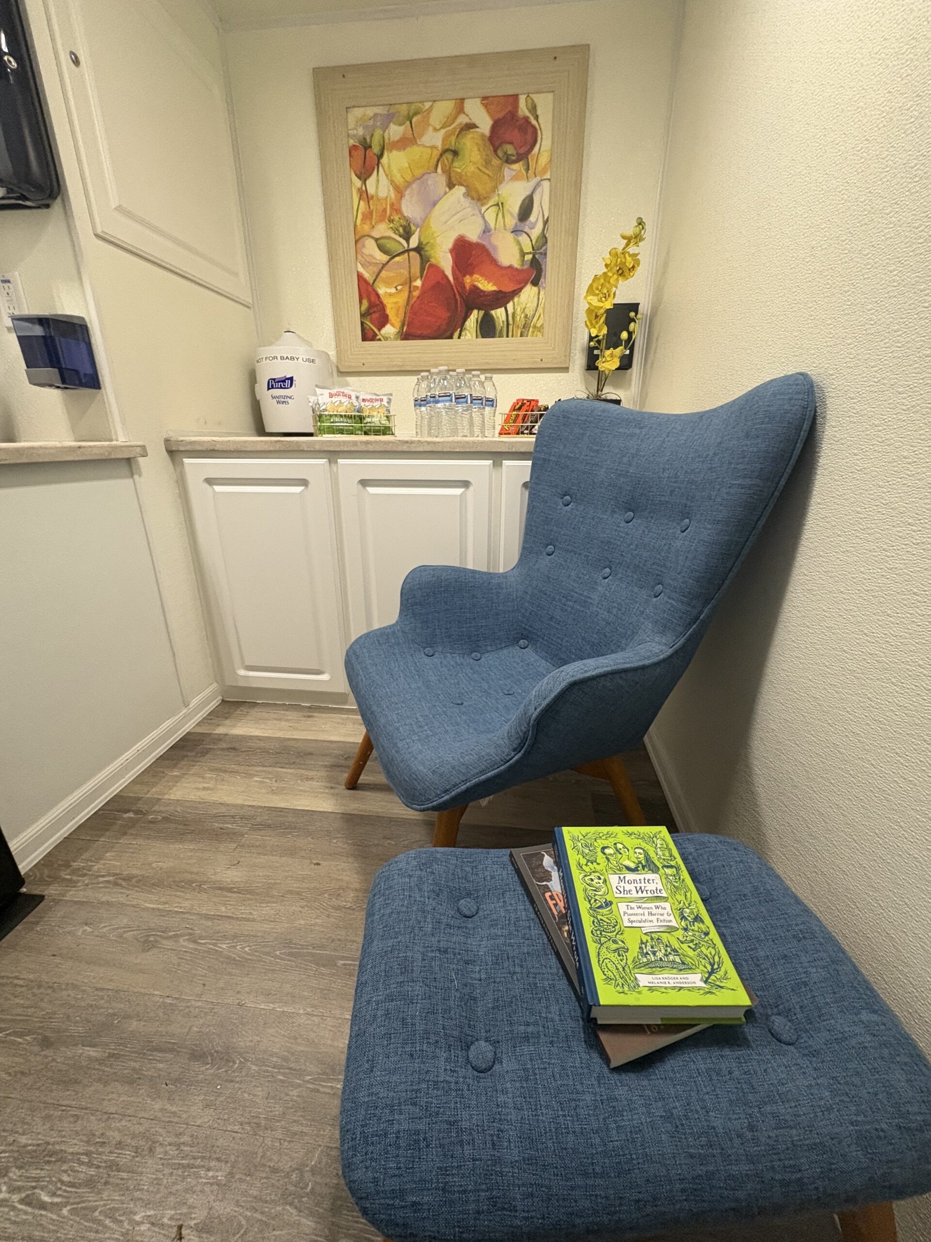 Mother’s Room / Retreat trailer exterior view