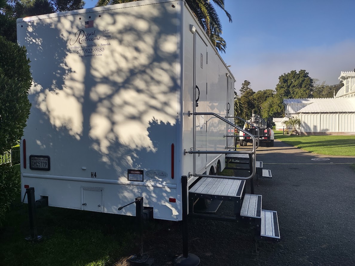 Eight Stall Cottage Restroom Trailer gallery image 6