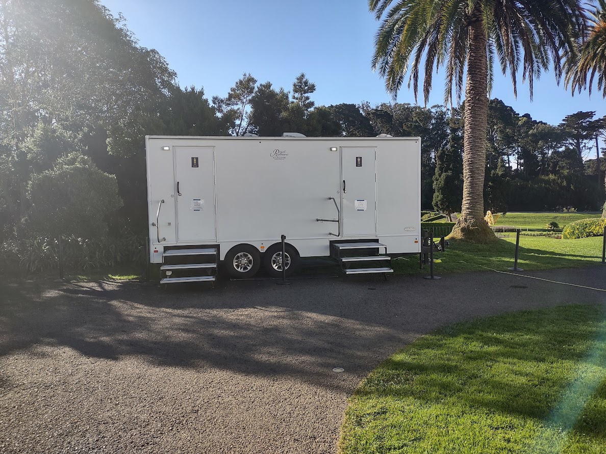 Eight Stall Cottage Restroom Trailer gallery image 5