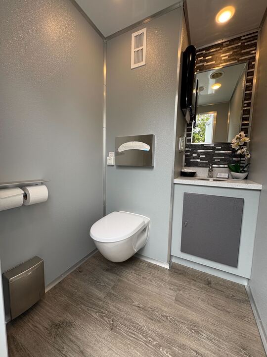 Royal Restrooms gallery image 5