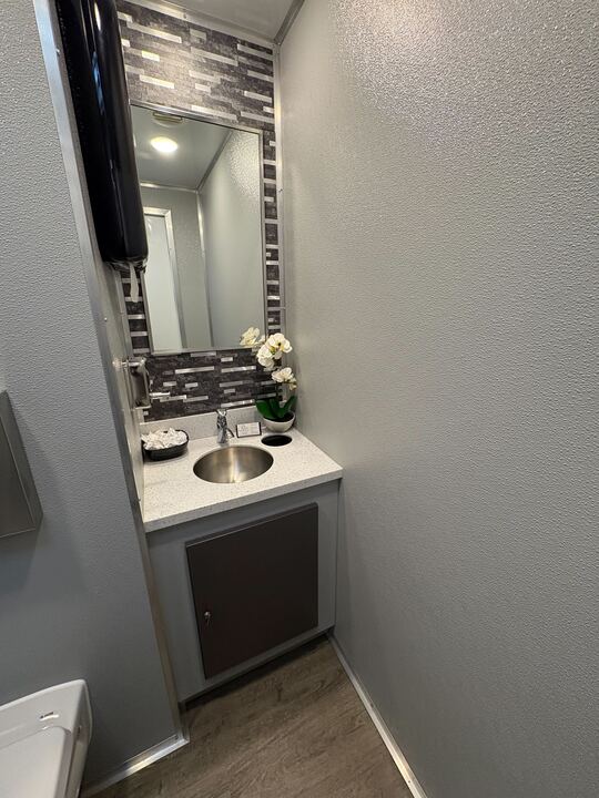 Royal Restrooms gallery image 7