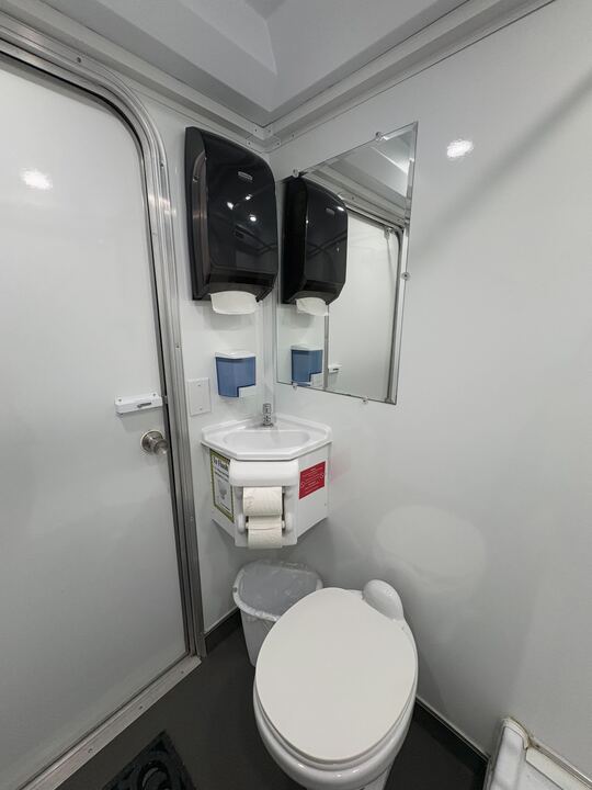 Royal Restrooms gallery image 4