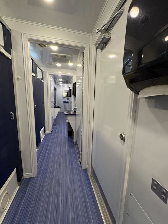 Eight Stall Shower Unit gallery image 8