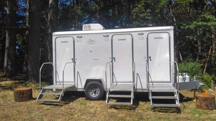 Royal Restrooms gallery image 16