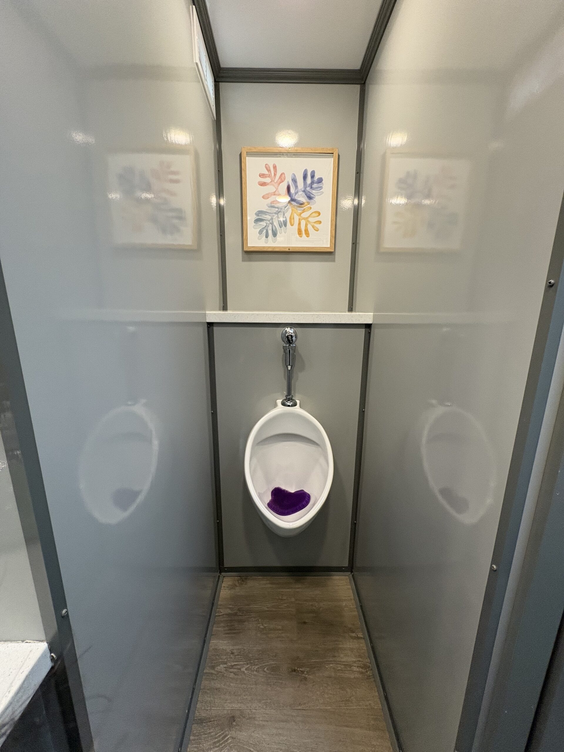 Four Stall restroom trailer gallery image 47