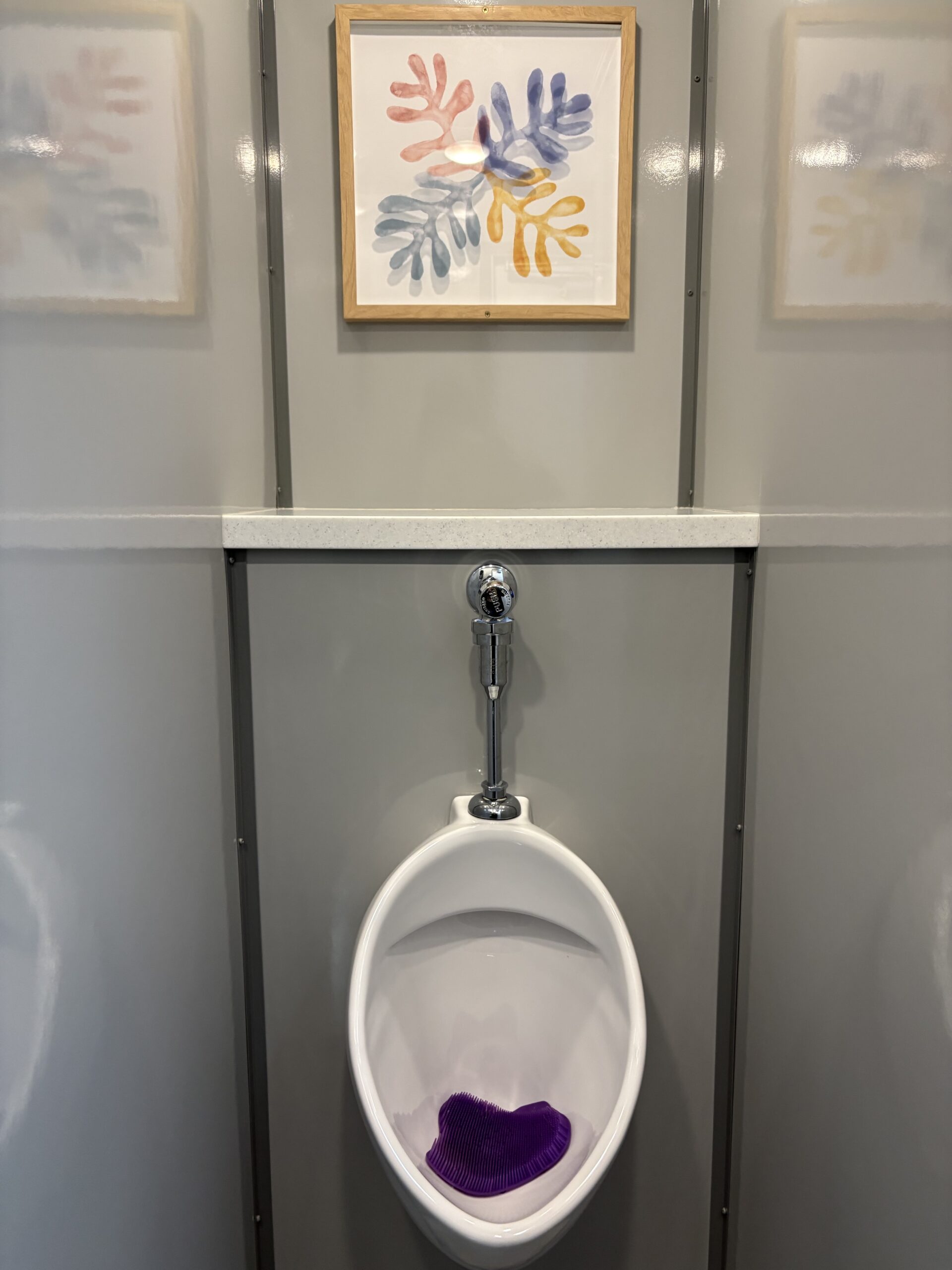 Four Stall restroom trailer gallery image 3