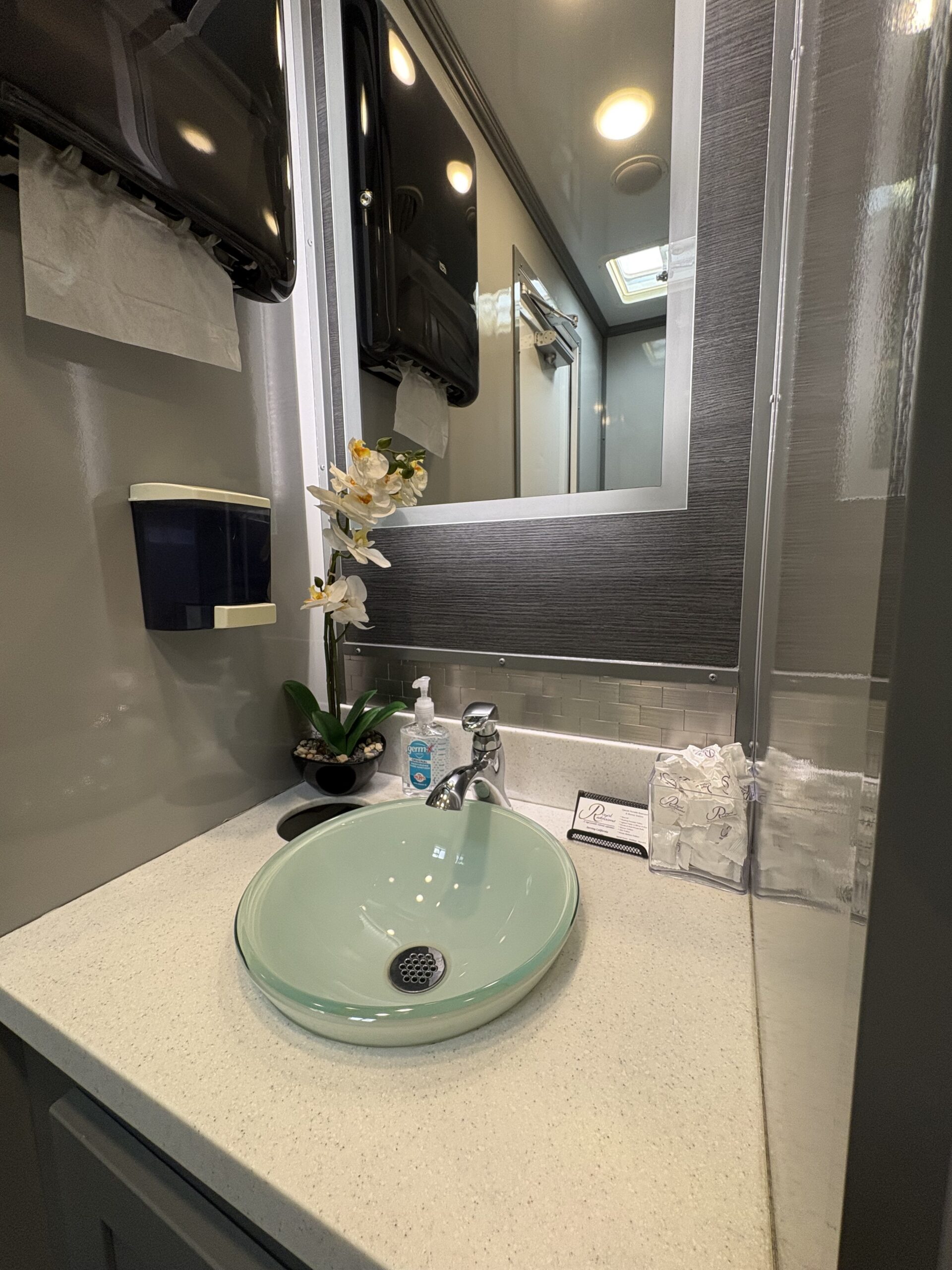 Four Stall restroom trailer gallery image 6