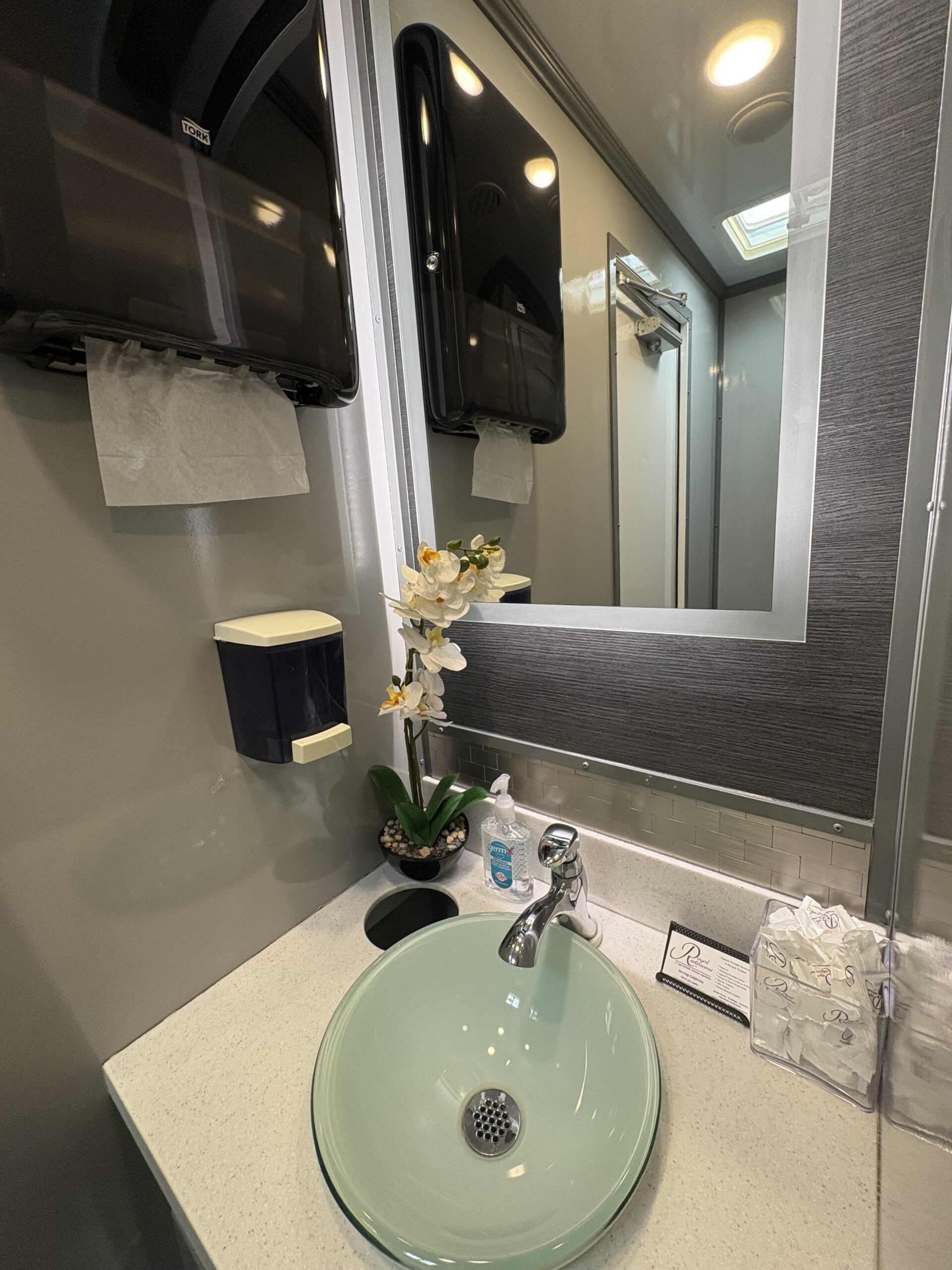 Four Stall restroom trailer gallery image 19