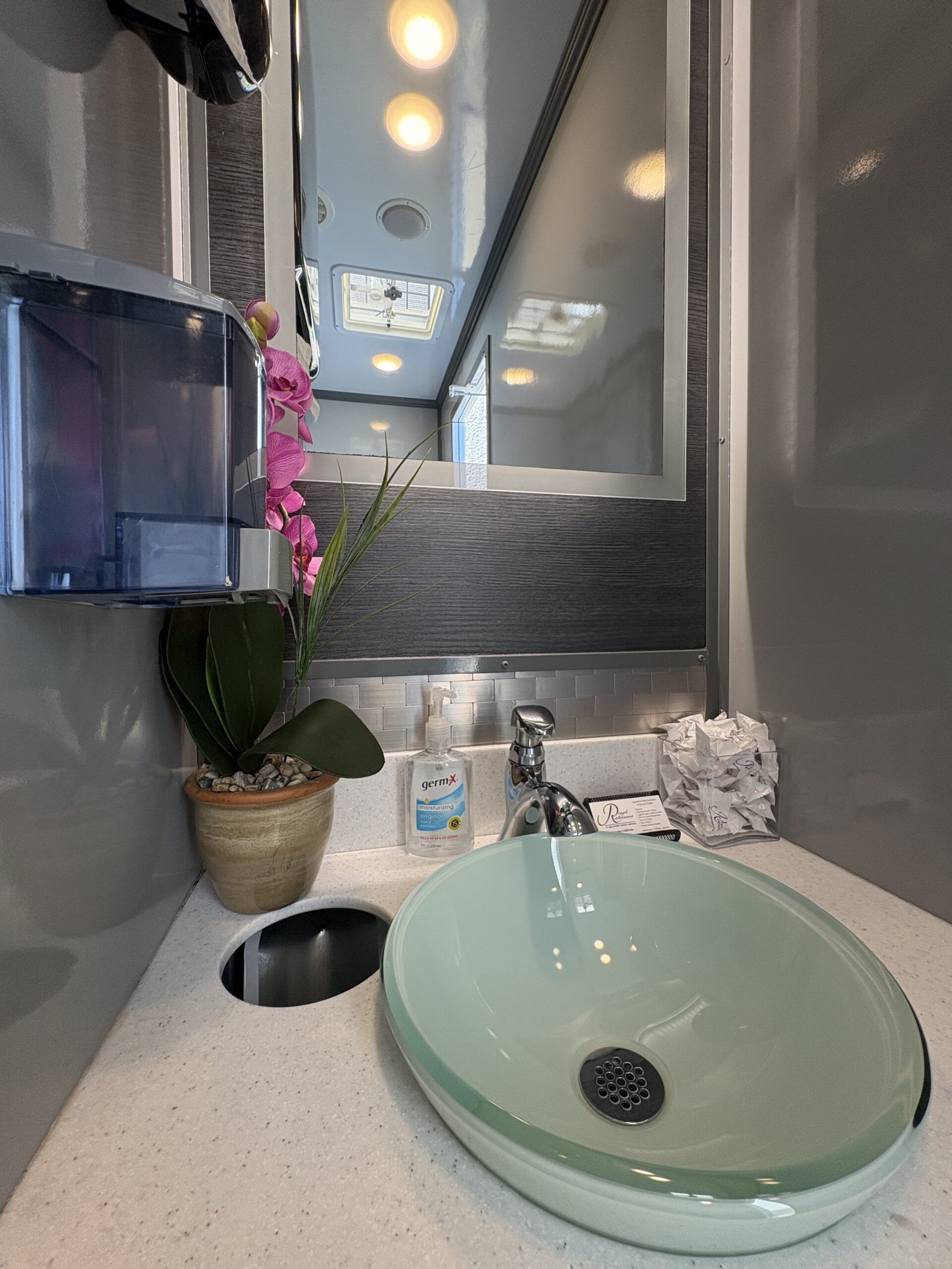 Four Stall restroom trailer gallery image 11